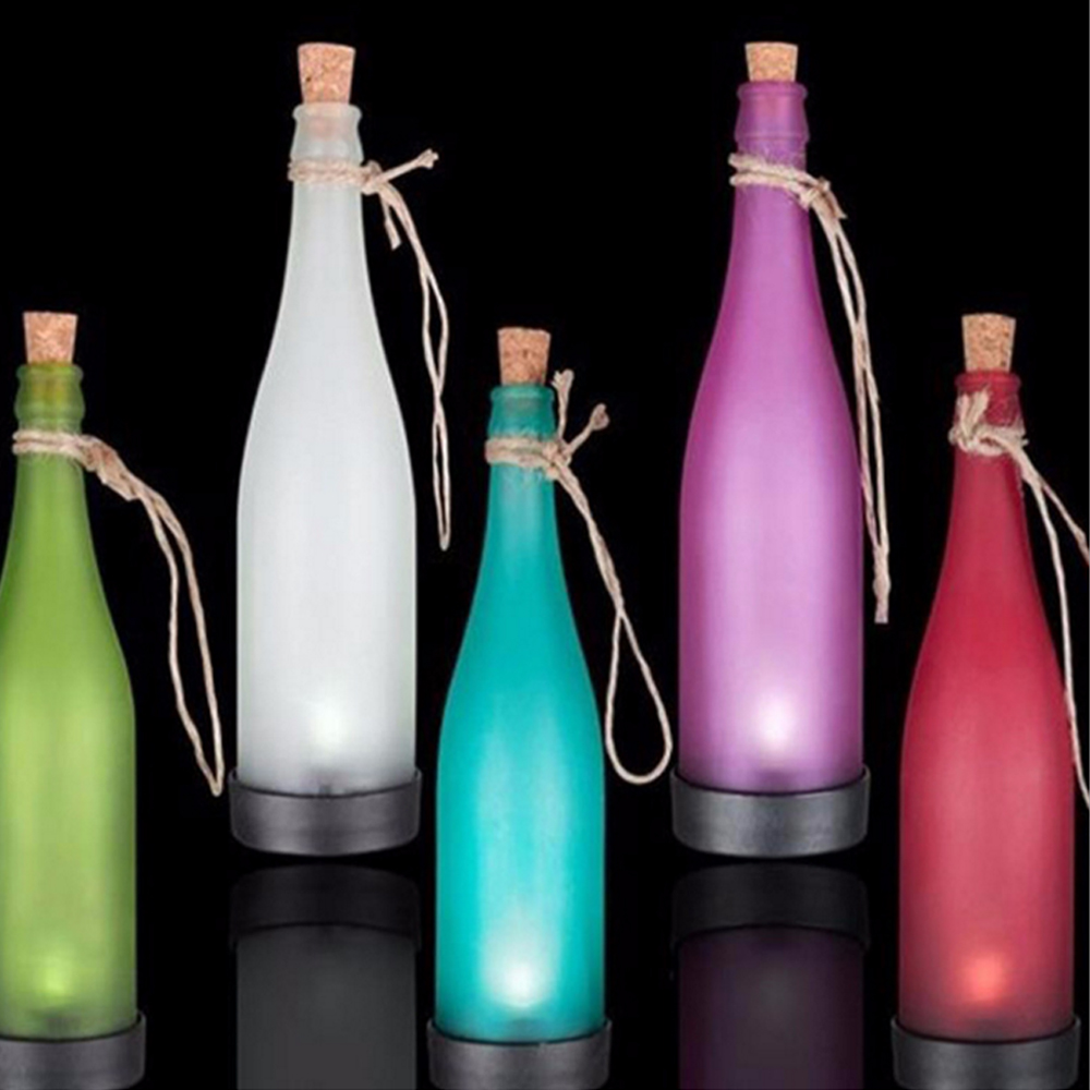 Lampe solaire suspendue en for - Lantern Paper Solar avis et prix