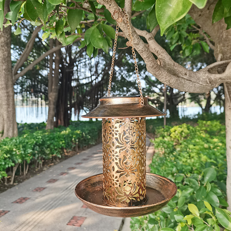 Maison d'oiseaux suspendue en  - Outdoor Lighting Decor Ideas avis et prix